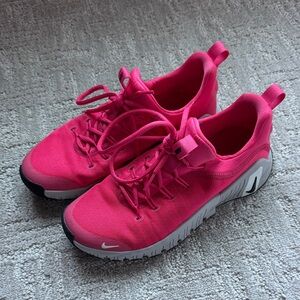 Nike Women's Free Metcon Vivid Pink Athletic Sneakers